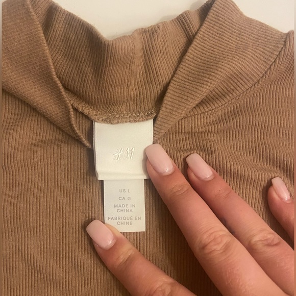 H&M Turtle Neck Bodysuit — SIZE LARGE - Picture 3 of 3
